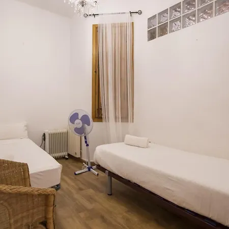 Apartment 11llan345 Spacious In Plaza Espanya Barcelona